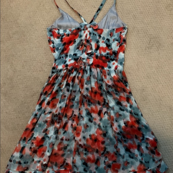 Gorgeous dress from Anthropologie Beautiful fabric! Cute bows on back! - Picture 2 of 5